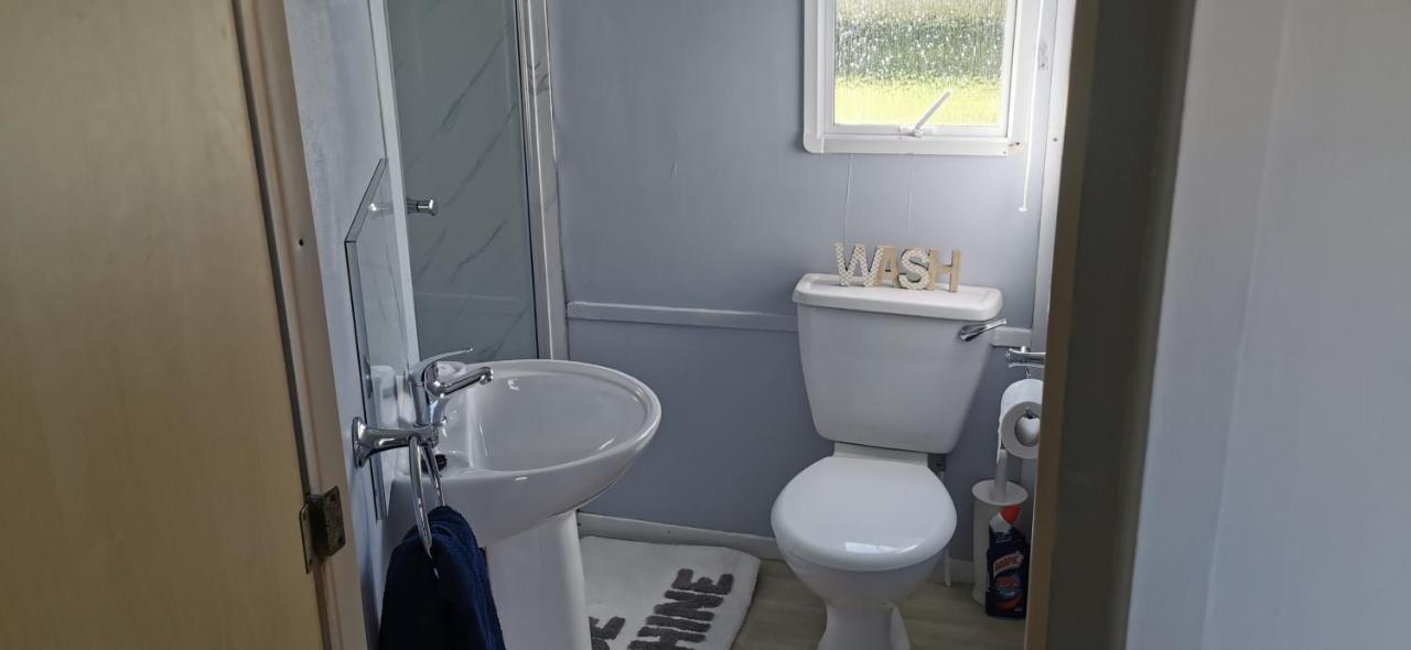 Rosebud Flower Farm Caravan Stay Countryside And Coast Penzance Exterior foto