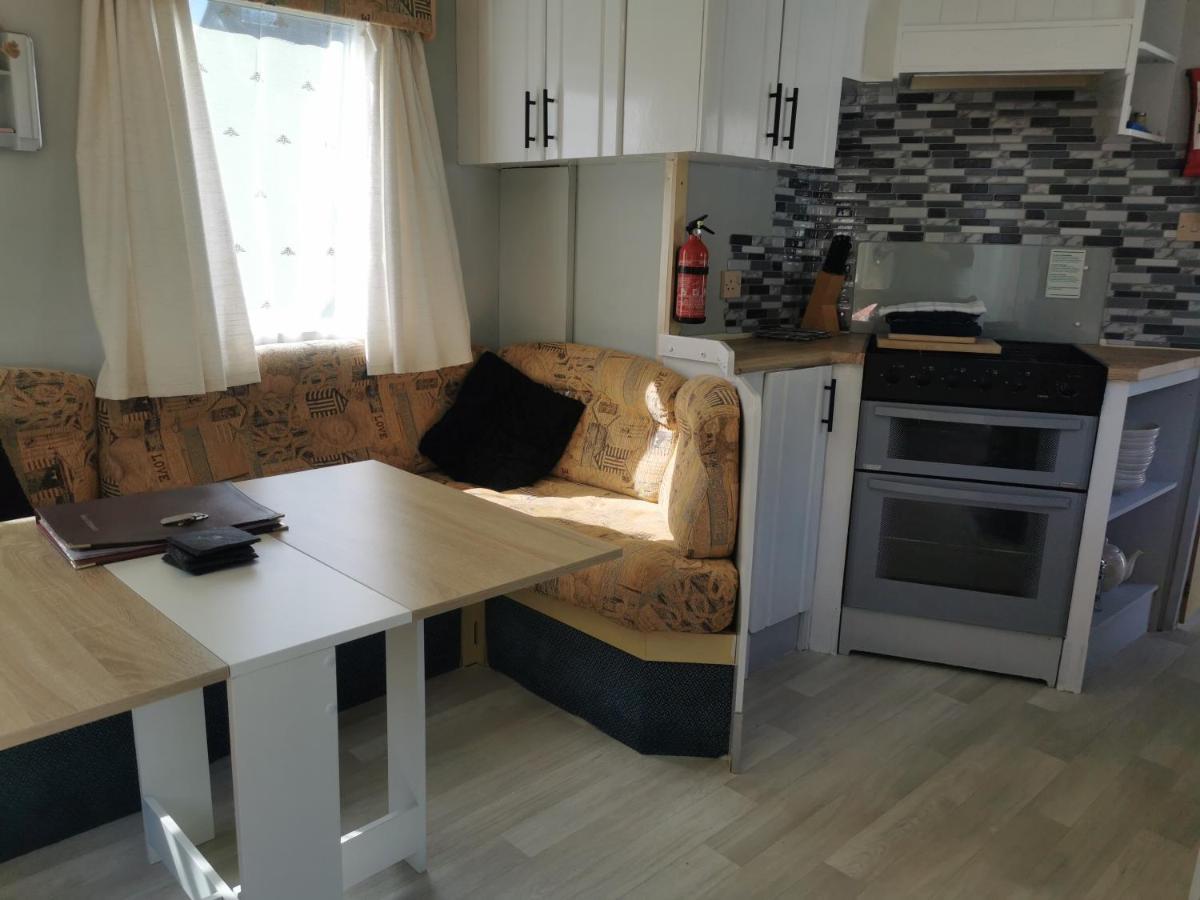 Rosebud Flower Farm Caravan Stay Countryside And Coast Penzance Exterior foto